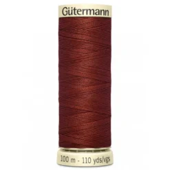 Bobine de Fil pour tout coudre Gutermann 100 m - N°227 brique