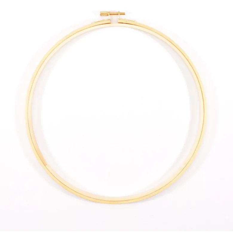 Cercle à broder en bois taille 10 : 25cm
