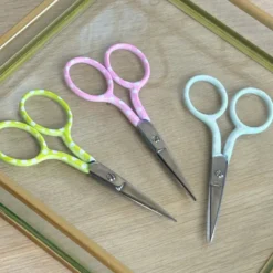 Ciseaux de broderie à pois - coloris aléatoire