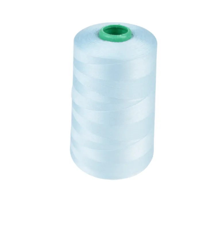 Cône de fil à coudre 100% polyester bleu ciel - 5000 m