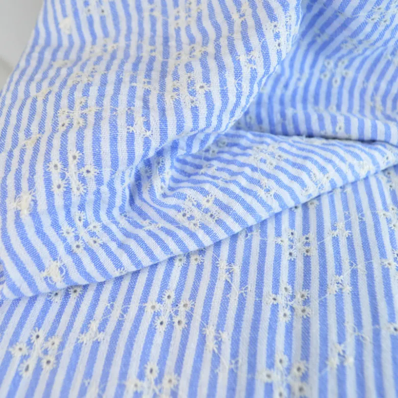 Coton brodé rayures bleu & blanc – effet lin