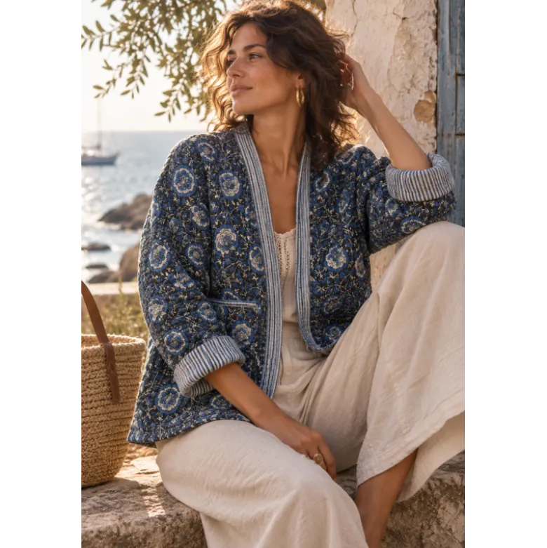Coton matelassée Kavy motif fleurs Indienne fond bleu