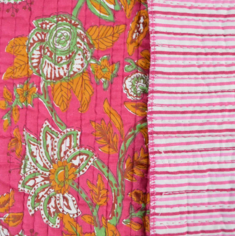 Coton matelassée Palolem motif fleurs Indienne fuchsia