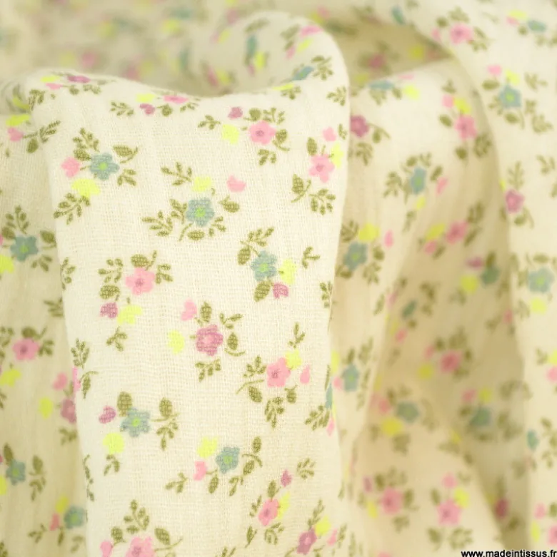 Double gaze de coton Bio, OEKO TEX Santina motifs fleurs roses et pointe de jaune fluo