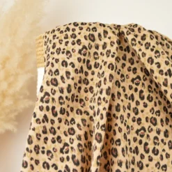Double gaze Karli motif léopard noir fond beige - OEKO TEX