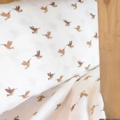 Double gaze motifs oiseaux fond blanc cassé Milk - OEKO TEX