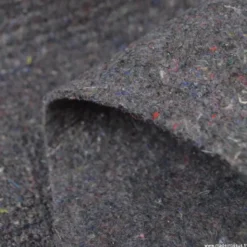 Feutre insonorisant et isolant en fibre de polyester recyclé