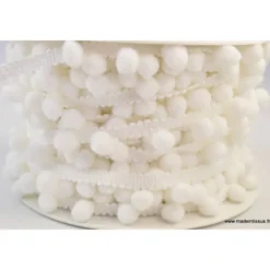 Galon PETITS POMPONS coloris Blanc