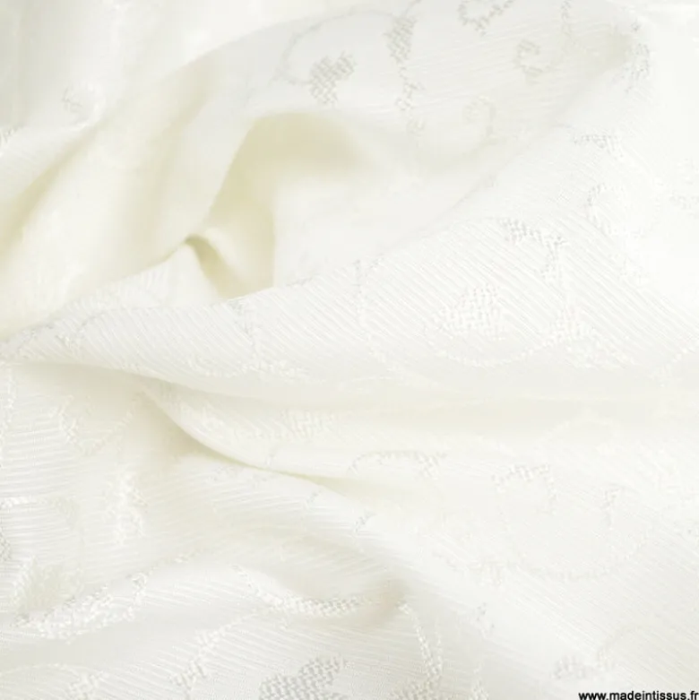 Jacquard dessin volutes de fleurs ivoire