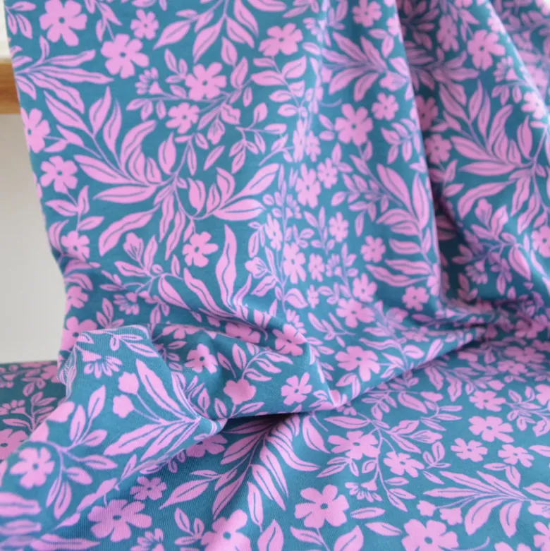Jersey fleurs roses fond pétrole – Poppy Fabrics - OEKO TEX
