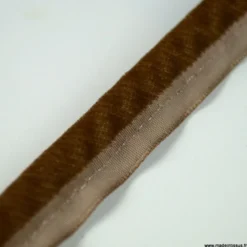Passepoil velours 16mm coloris Marron pour l'ameublement