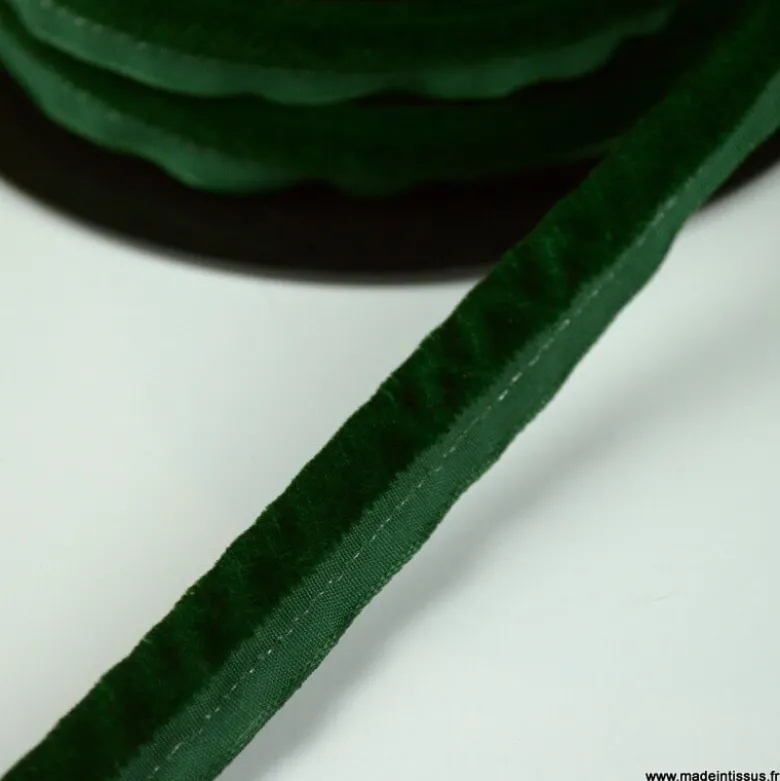 Passepoil velours 16mm coloris Vert pour l'ameublement