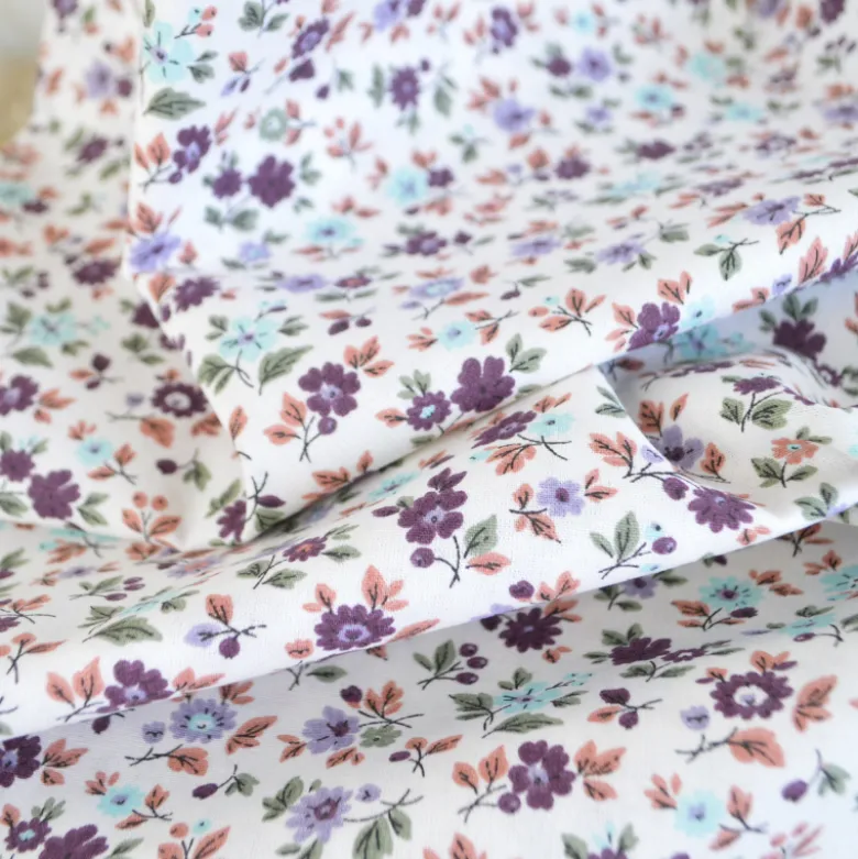 Popeline de coton Isaé – Fleurs botaniques parme & violet - OEKO TEX
