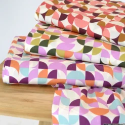 Popeline de coton motif géométrique losange vert et lilas - OEKO TEX