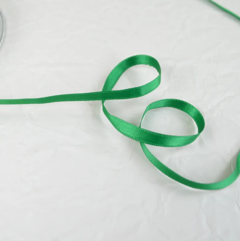 Ruban satin Vert prairie - 6 mm