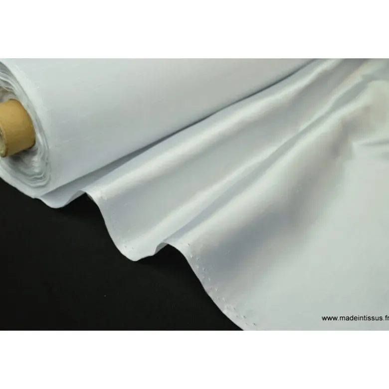 Satin doupion duchesse polyester blanc .