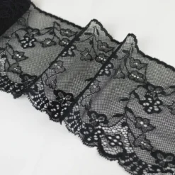 Tissu bande Galon dentelle lycra noir 10,8 cm