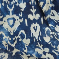 Tissu Batik "Hippy" – motif ethnique fond indigo