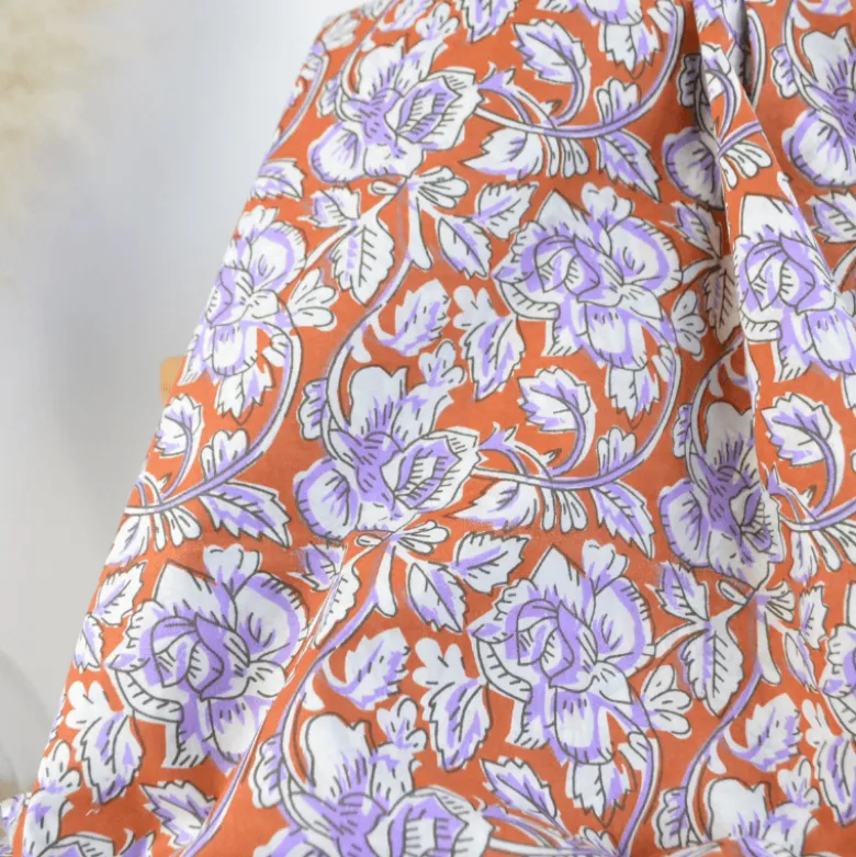 Tissu Block print Indien Churu – Motif fleurs fond terracotta