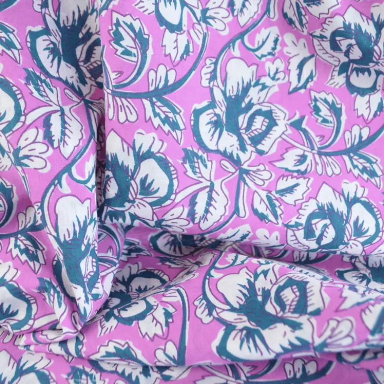 Tissu Block print Indien Churu – Motif fleurs fond rose