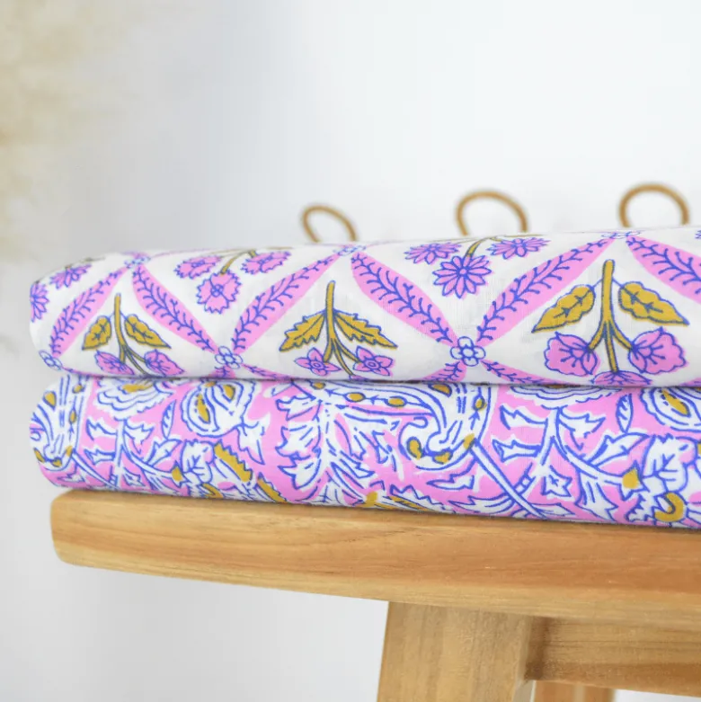 Tissu Block print Indien Pushkar – Motif fleurs fond rose