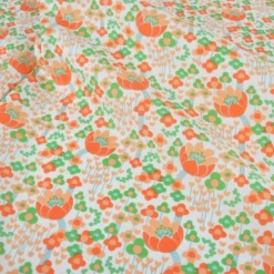 Tissu coton Clodette motifs fleurs vintage fond ivoire - OEKO TEX