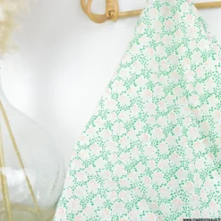 Tissu coton dévoré - motif fleuri vert et blanc
