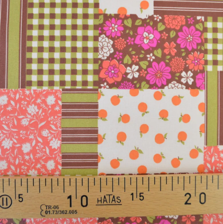 Tissu coton Enduit Suzie motif patchwork fleurs, vichy et rayures