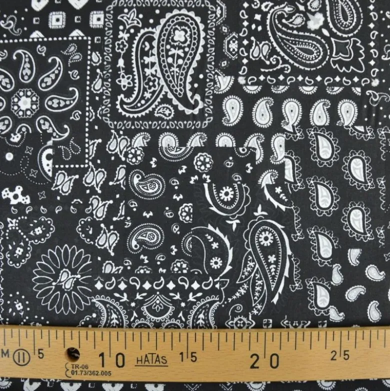 Tissu coton Farwest motif Bandana Noir - OEKO TEX