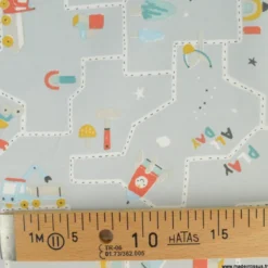 Tissu Coton Midril motif circuit de voiture fond gris bleu- OEKO TEX