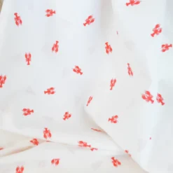 Tissu coton motif écrevisses fond blanc cassé - OEKO TEX