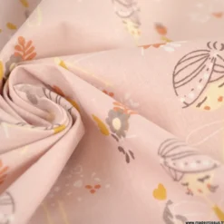 Tissu coton motifs Princesses et fleurs rosée- OEKO TEX