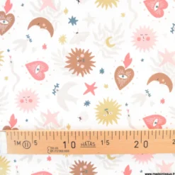 Tissu coton Mystic motif Ex-voto et soleil corail fond blanc - OEKO TEX