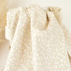Tissu Coton OEKO TEX Kamar imprimé léopard fond écru