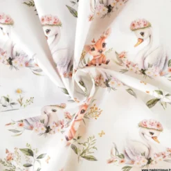 Tissu coton Swany – cygnes & faon fond blanc -OEKO TEX