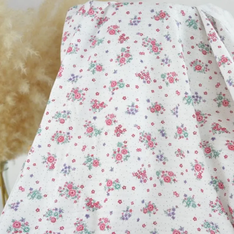 Tissu coton texturé fleurs Liberty – Blanc fond blanc