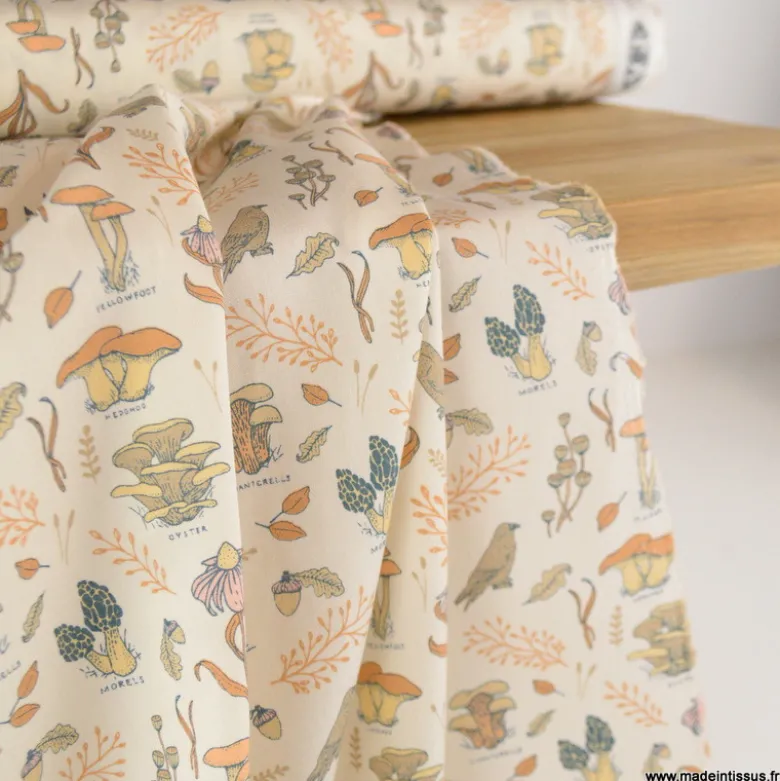 Tissu Cotton and Steel, collection Mushroom Hunt motif fleurs, champignons et oiseaux - OEKO TEX