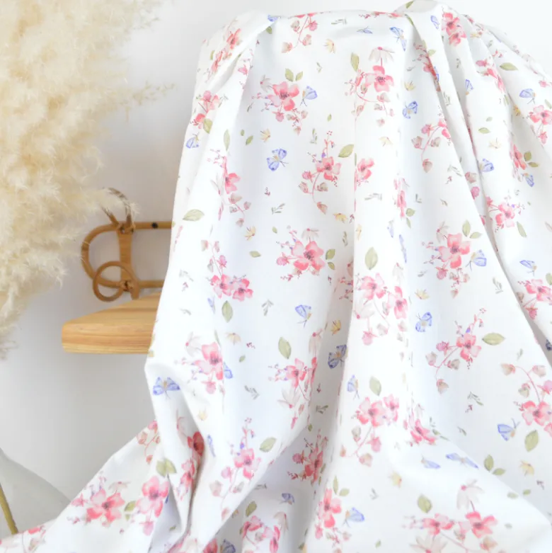 Tissu cretonne coton Amael motif fleurs roses fond écru - OEKO TEX