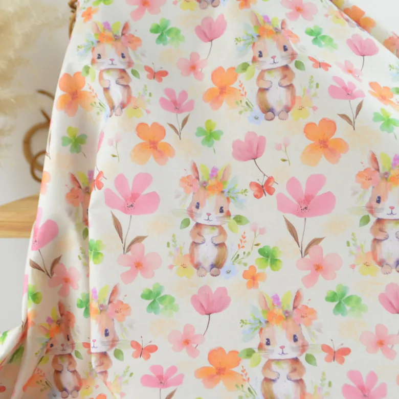 Tissu cretonne coton Bellis motif lapins et fleursfond écru -OEKO TEX
