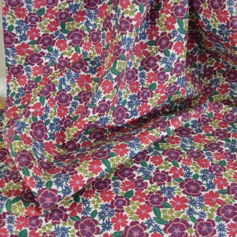 Tissu cretonne coton Marica fleurs violettes fond écru - OEKO TEX