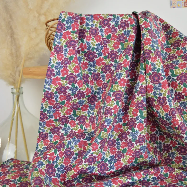 Tissu cretonne coton Marica fleurs violettes fond écru - OEKO TEX