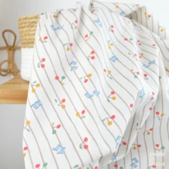 Tissu cretonne coton Patati motif cerises et bottes fond à rayures - OEKO TEX