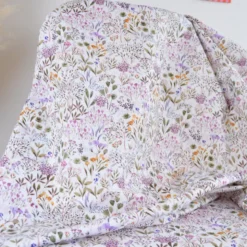 Tissu cretonne coton Poaces fleurs sauvages lilas et vert - OEKO TEX