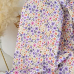Tissu cretonne coton Rozenn motif fleurs violettes -OEKO TEX