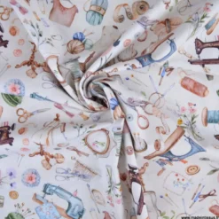 Tissu cretonne de coton Fanfreluche motif couture et mercerie - OEKO TEX