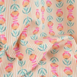 Tissu Cretonne de Coton Suri motif fleurs roses et vertes