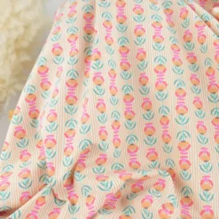 Tissu Cretonne de Coton Suri motif fleurs roses et vertes