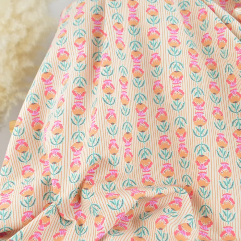 Tissu Cretonne de Coton Suri motif fleurs roses et vertes