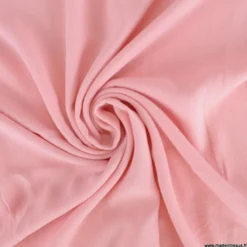 Tissu crêpe de Viscose fluide uni coloris saumon clair
