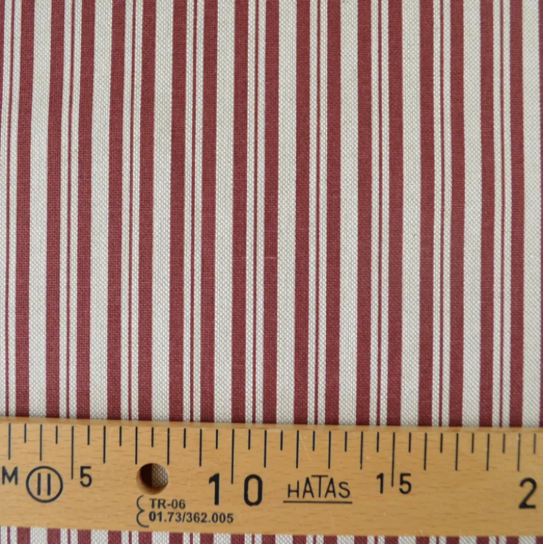 Tissu demi natté coton rayures fines bordeaux et lin